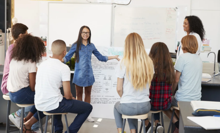 ¿Qué estudian las Ciencias Sociales y qué carreras profesionales hay?